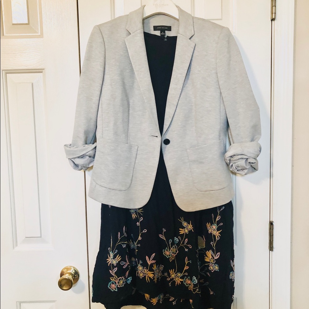 Never worn Ann Taylor Light Grey blazer